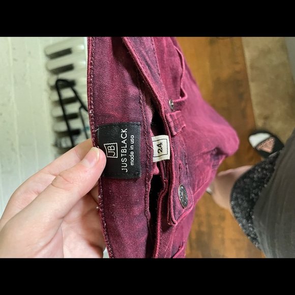 Marion Jeans 24 (Just Black Brand) - Picture 3 of 3